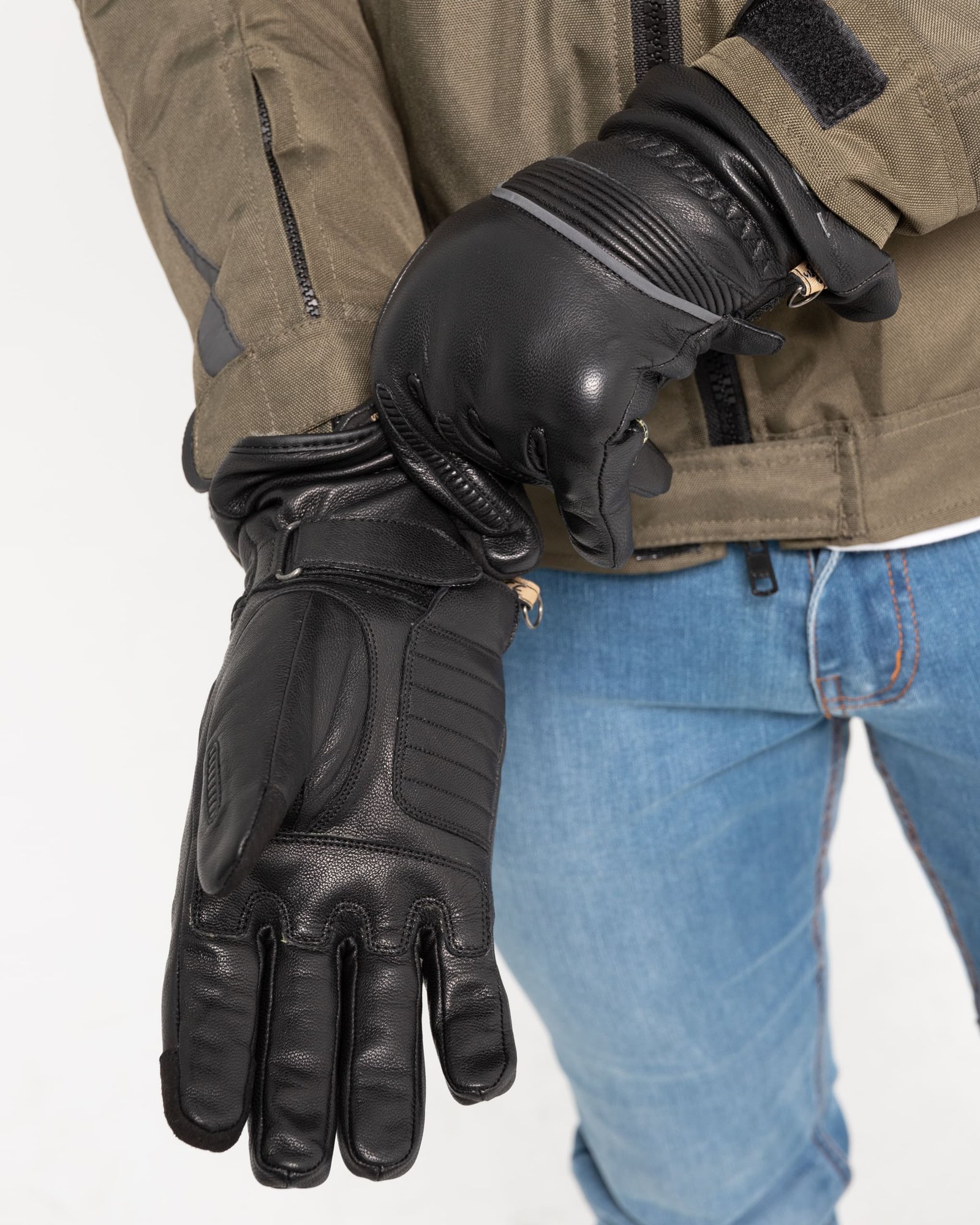 Guantes-de-moto-invierno-lyon-negros-model