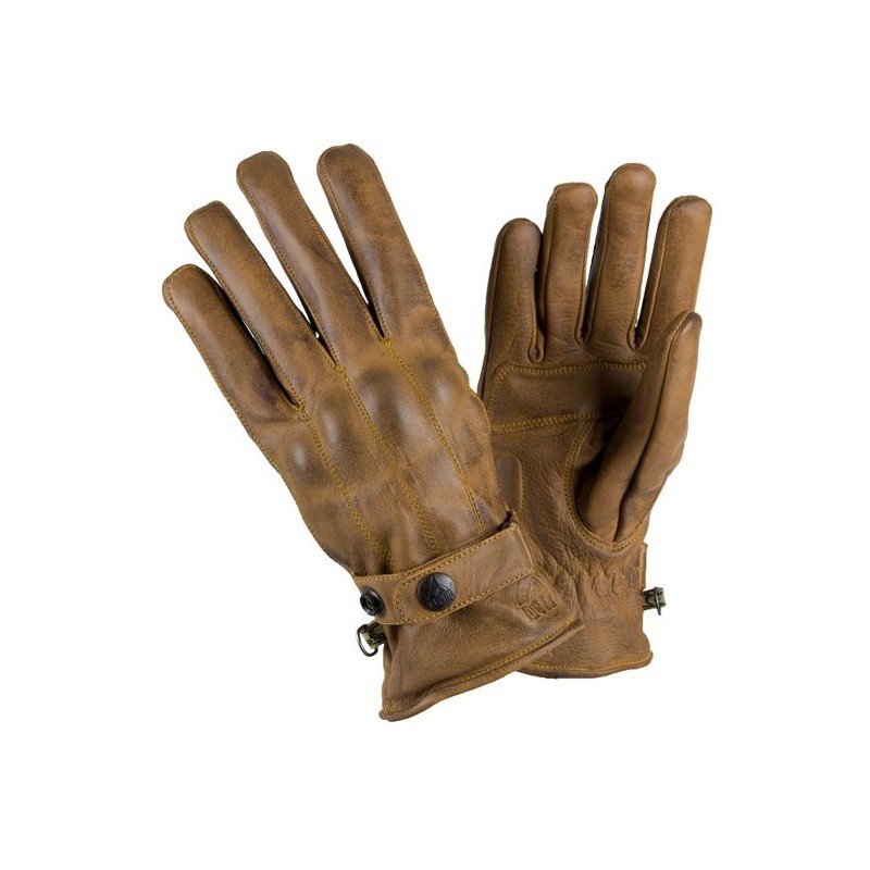 Guantes-de-moto-vintage-color-mostaza-model-zoom-fondo-blanco